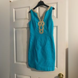 Blue Lilly Pulitzer size 4 sheath dress